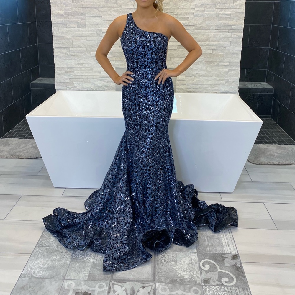 JOVANI dress!!